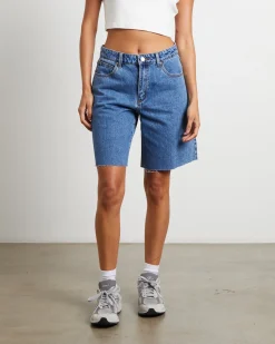 95 Baggy Denim Shorts in Daria