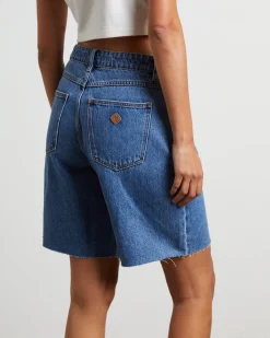 95 Baggy Denim Shorts in Daria
