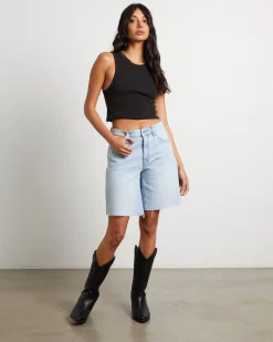 95 Baggy Denim Shorts in Saskia