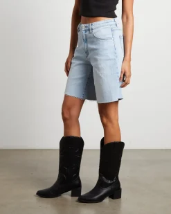 95 Baggy Denim Shorts in Saskia