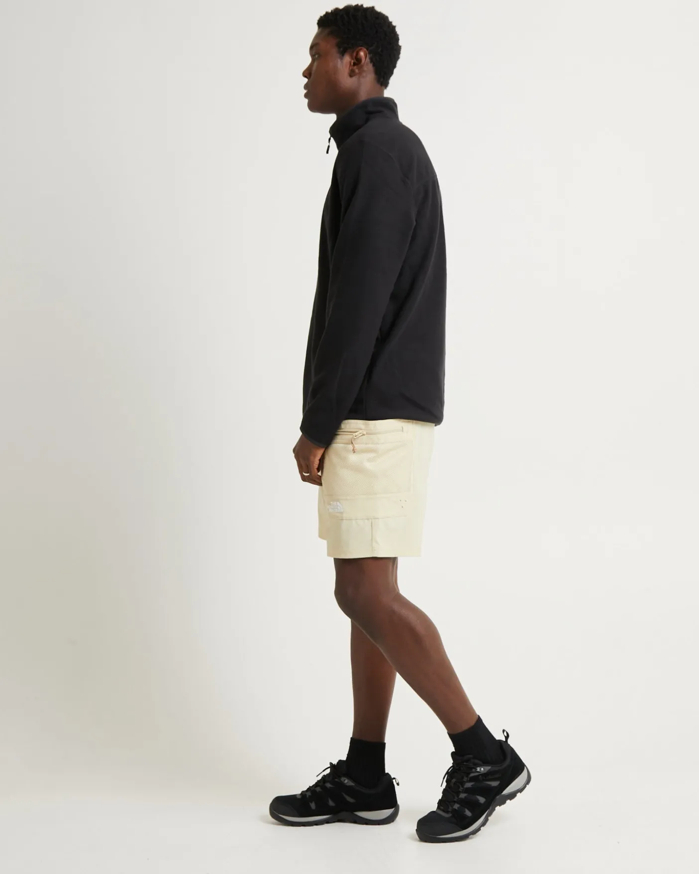 100 Glacier 1/4 Zip Jumper Black