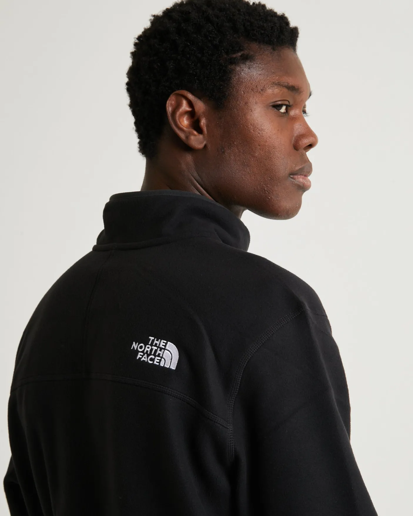 100 Glacier 1/4 Zip Jumper Black