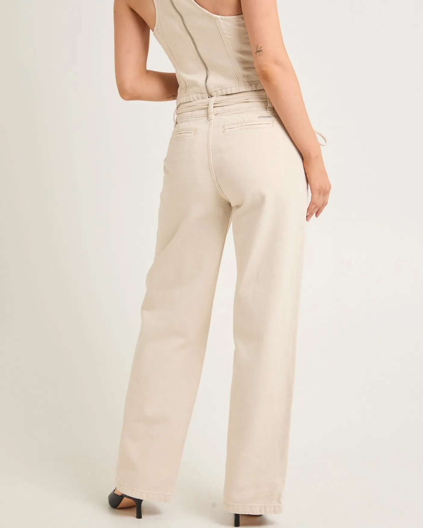 99 Low Baggy Tied-Up Denim Jeans