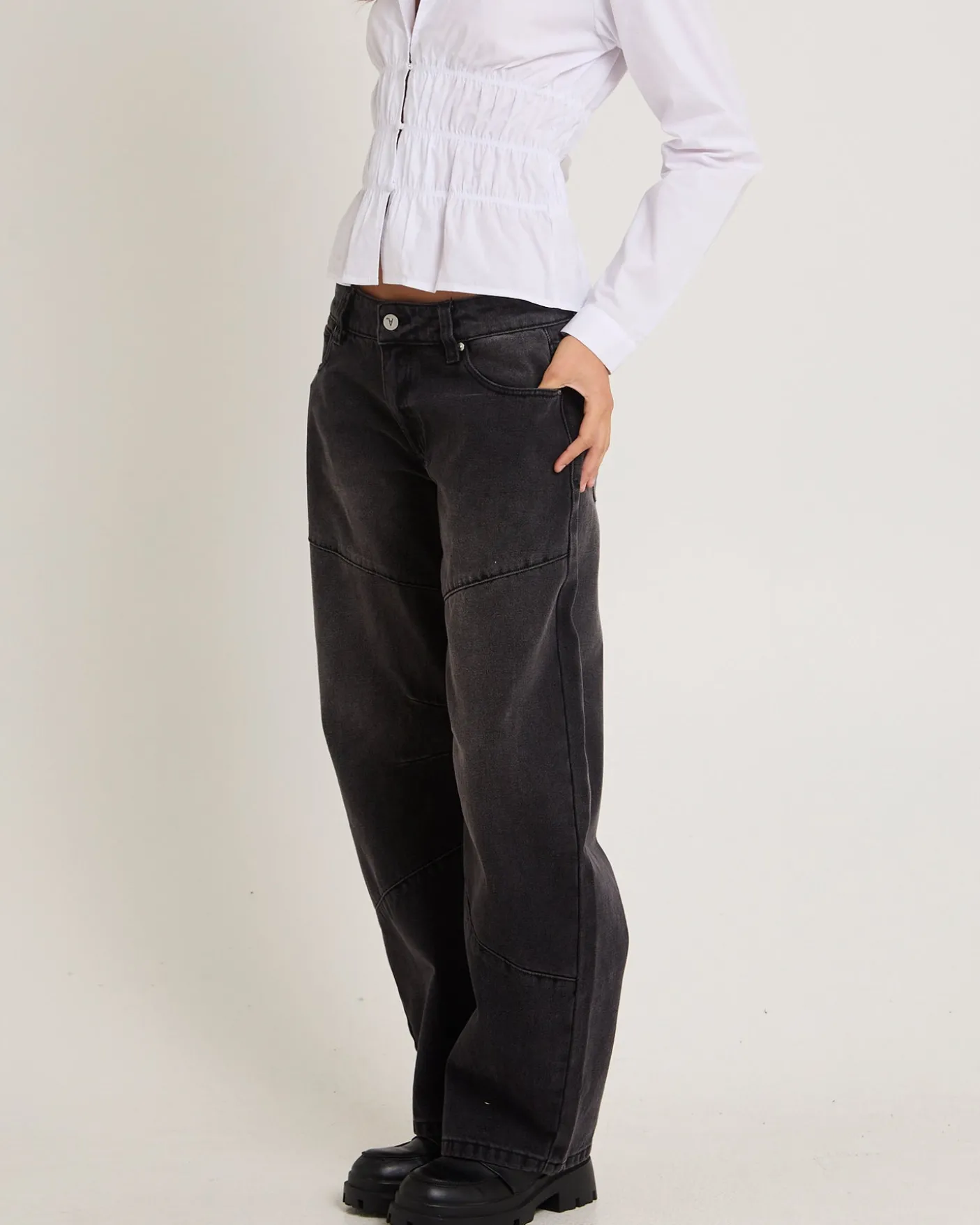 99 Low Barrel Denim Jeans Sophie Worn