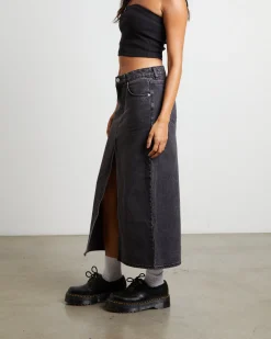 99 Low Denim Maxi Skirt in Chloe