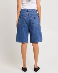 95 Mid Denim Jorts Bella