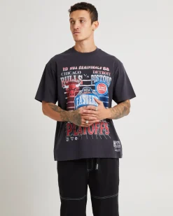 1988 Playoffs Bulls vs Pistons Short Sleeve T-Shirt