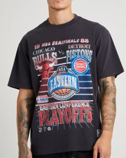 1988 Playoffs Bulls vs Pistons Short Sleeve T-Shirt