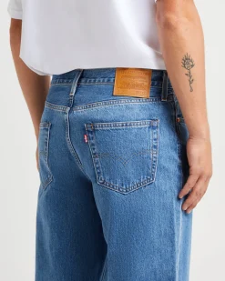 568 Stay Loose Denim Jeans Essentials