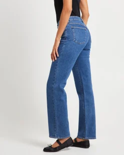 A 99 Low & Wide Jeans in Chantell Organic Blue