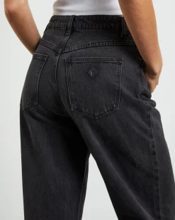 A Carrie Petite Jeans 90210 Black