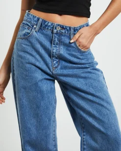 A Carrie Petite Jeans Georgia Blue