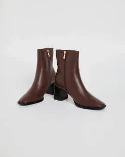 Alania High Ankle Boot