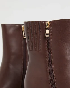 Alania High Ankle Boot