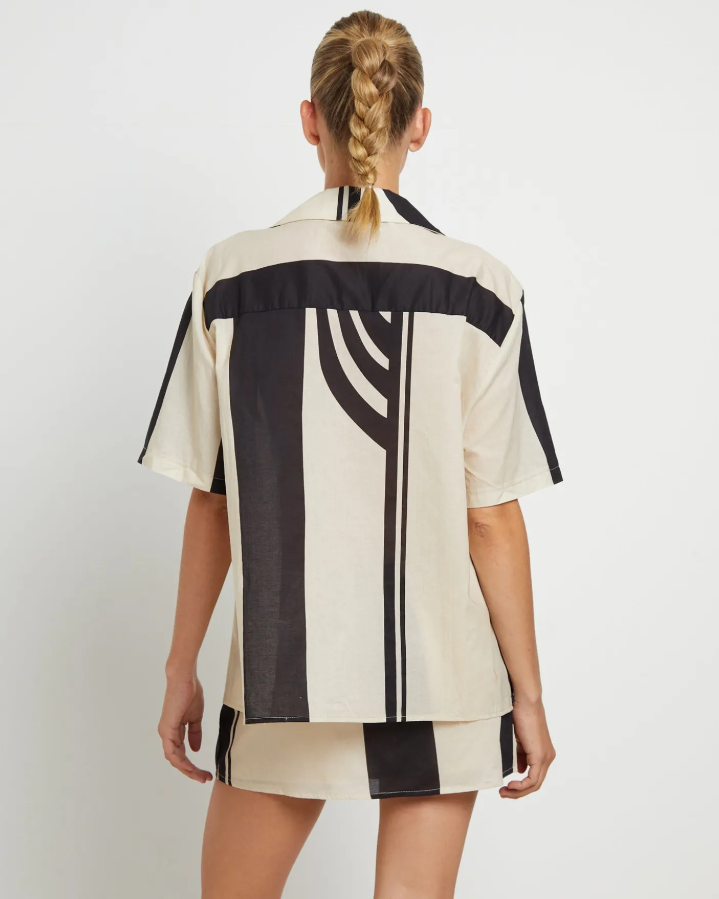 Alba Short Sleeve Shirt in Black Print