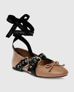 Baylen Ballet Flats
