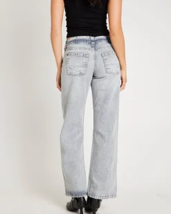 BDG Kayla Low-Rise Denim Jeans