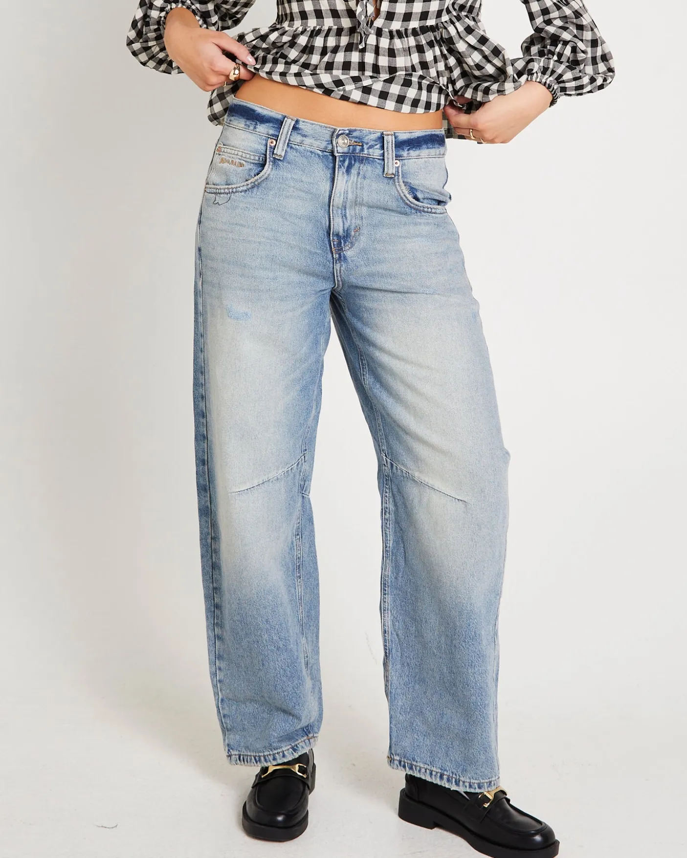 BDG Logan Buckle Baggy Barrel Denim Jeans