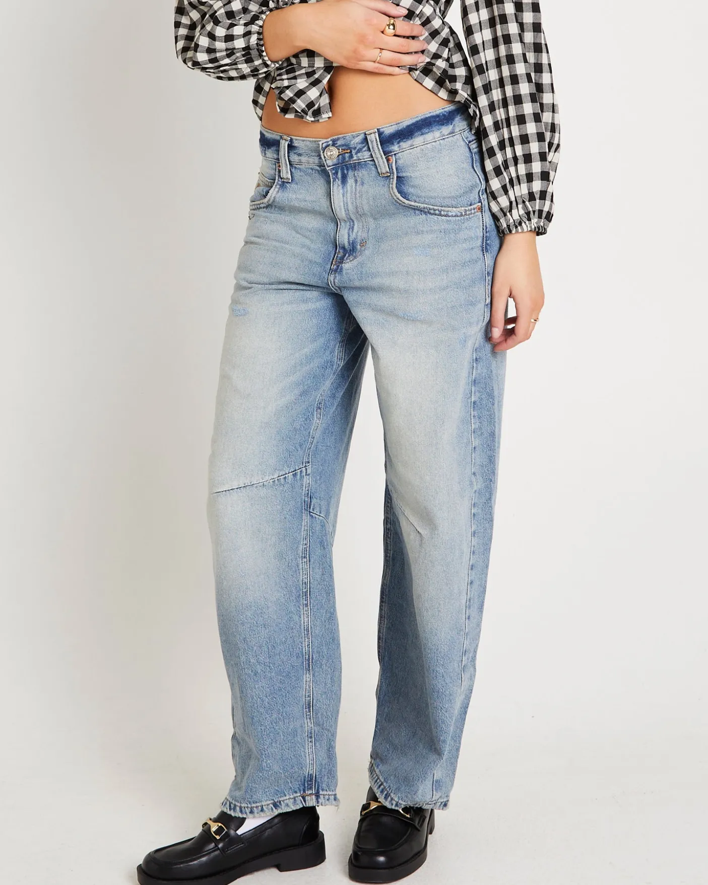 BDG Logan Buckle Baggy Barrel Denim Jeans