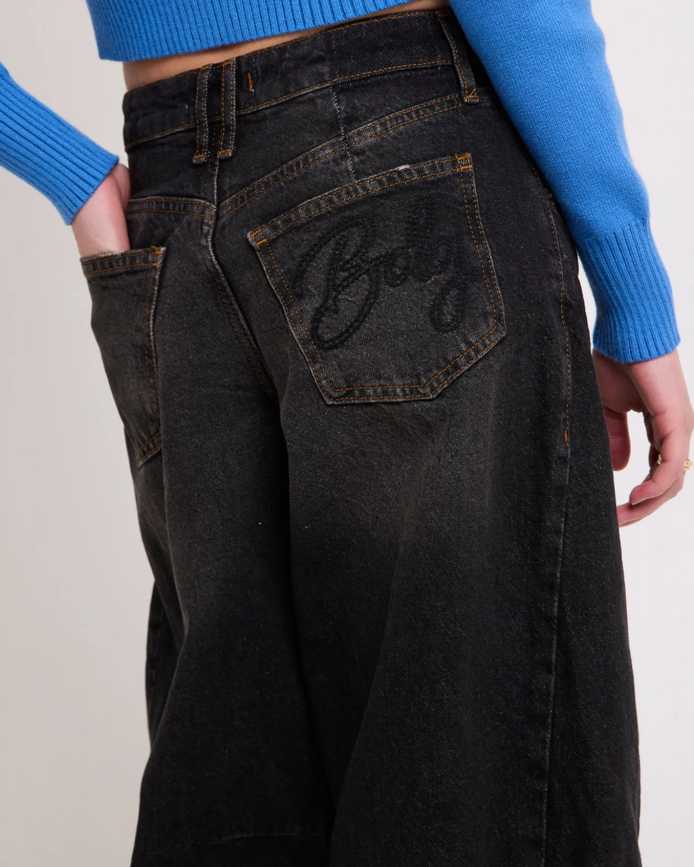 BDG Renae Barrel Denim Jeans