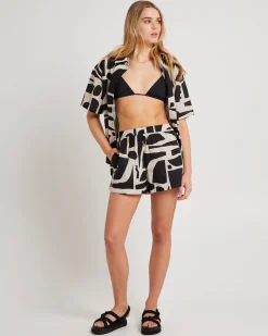 Bindi Contrast Short