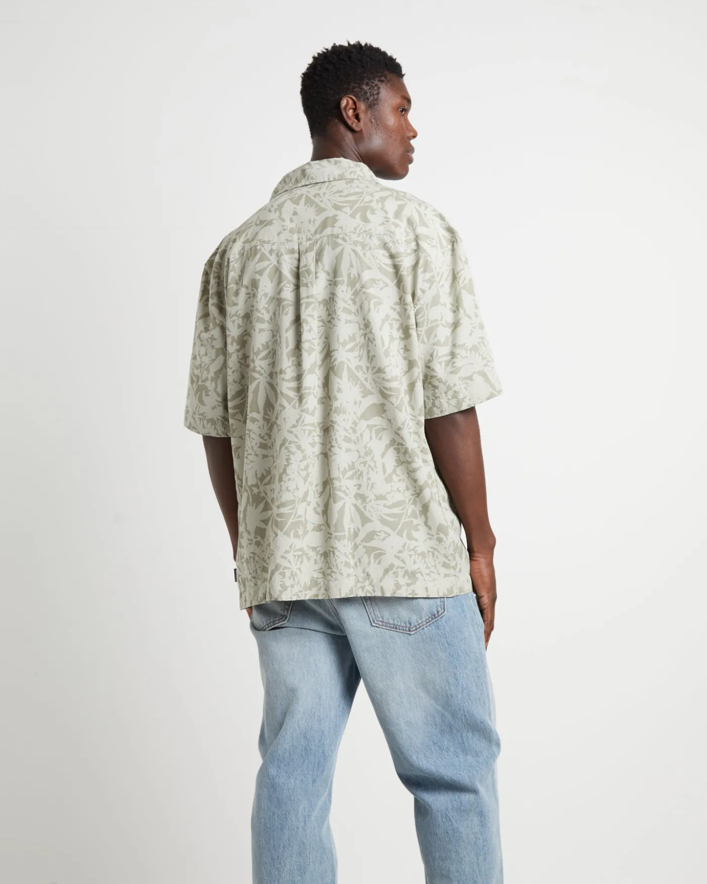 Bouquet Short Sleeve Shirt in Olive Floral Green