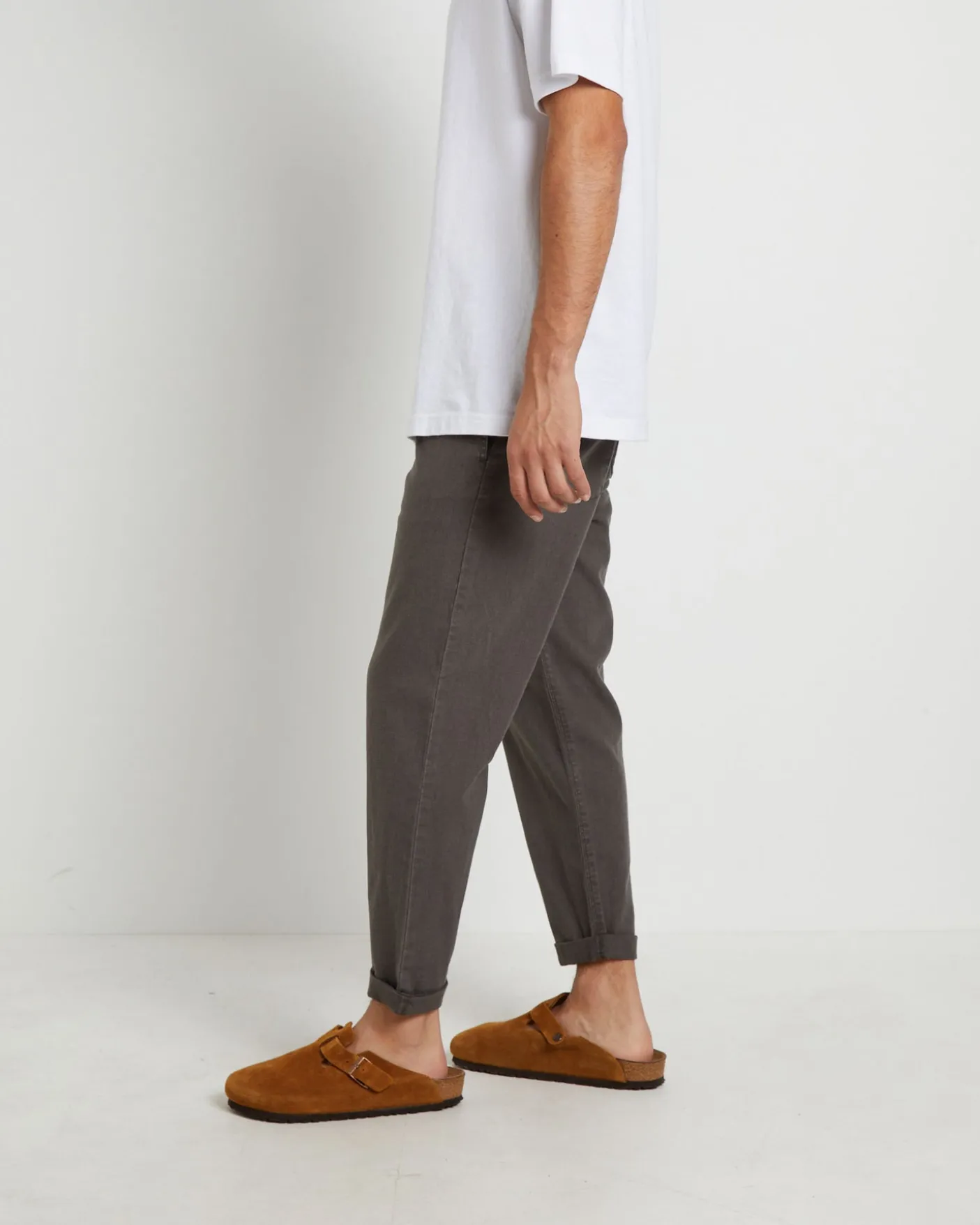 Brody Linen Pants in Muted Olive