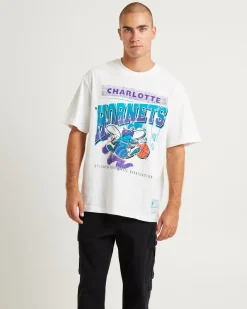 Brush Off 2.0 Hornets Short Sleeve T-Shirt Vintage White