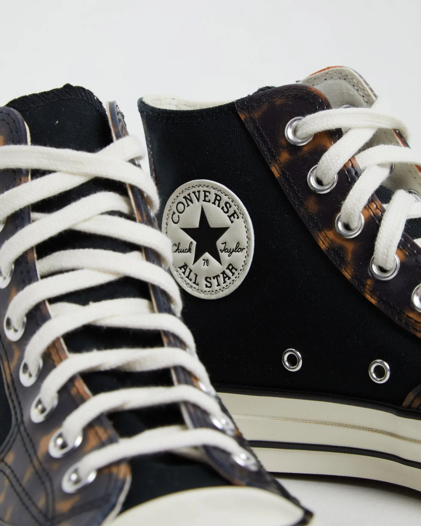Chuck 70 Hi Top Sneakers in Tortoise Black