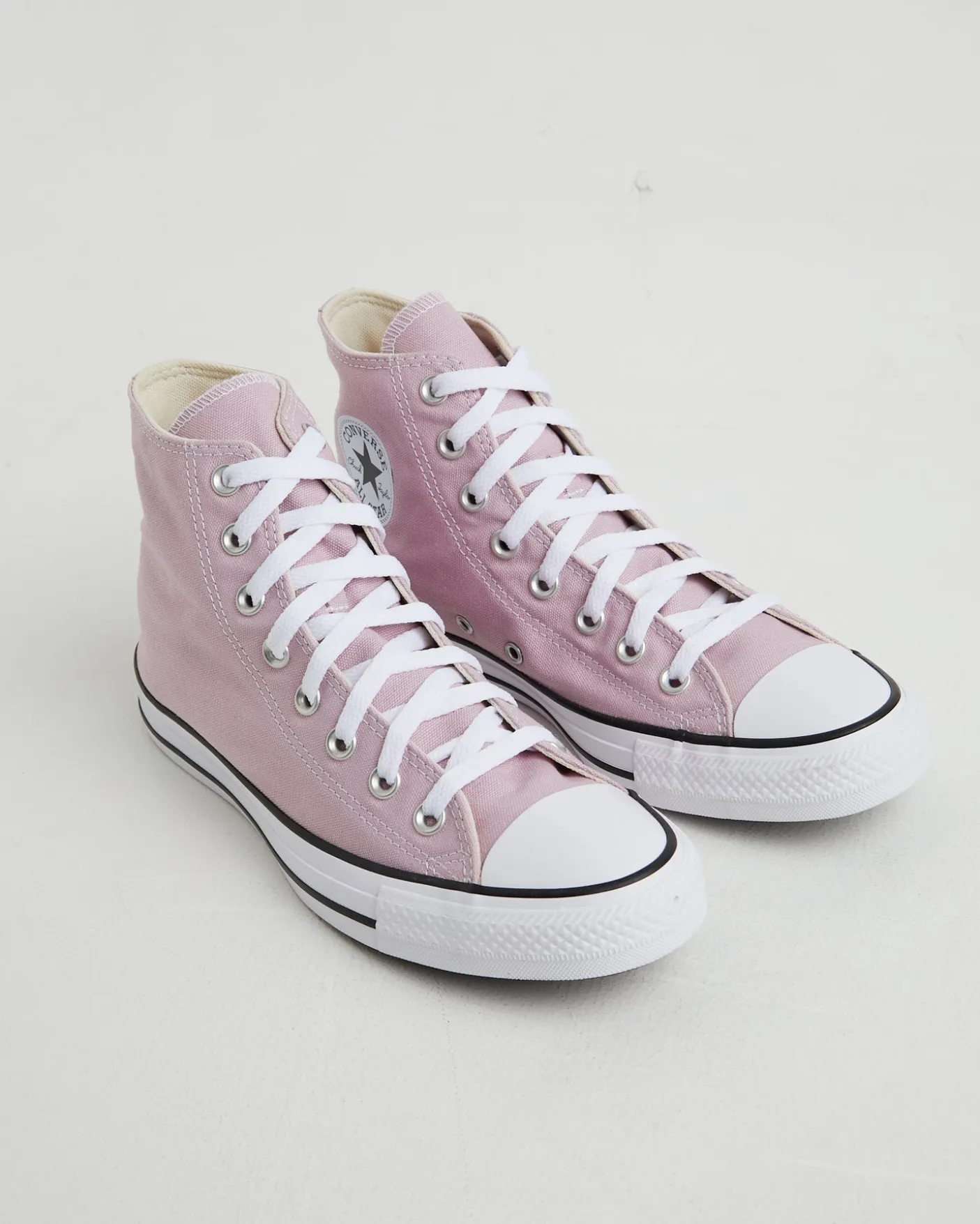 Chuck Taylor All Star Hi Top Sneakers in Phantom Violet