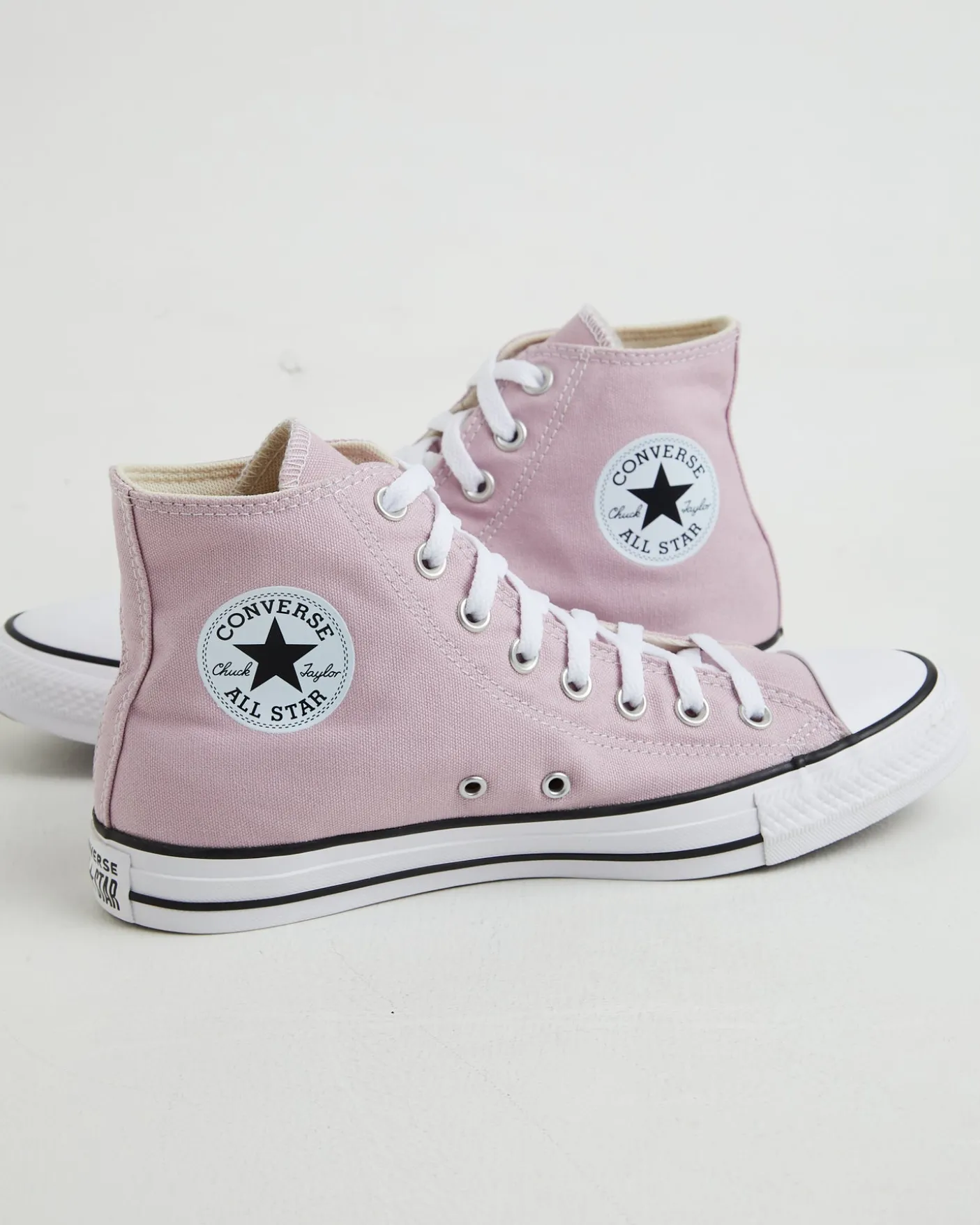 Chuck Taylor All Star Hi Top Sneakers in Phantom Violet