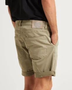 Cody Shorts Olive
