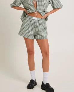 Delmar Check Shorts