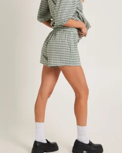 Delmar Check Shorts
