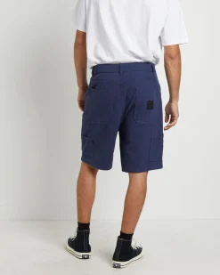 Distend Walkshorts in Cadet Navy