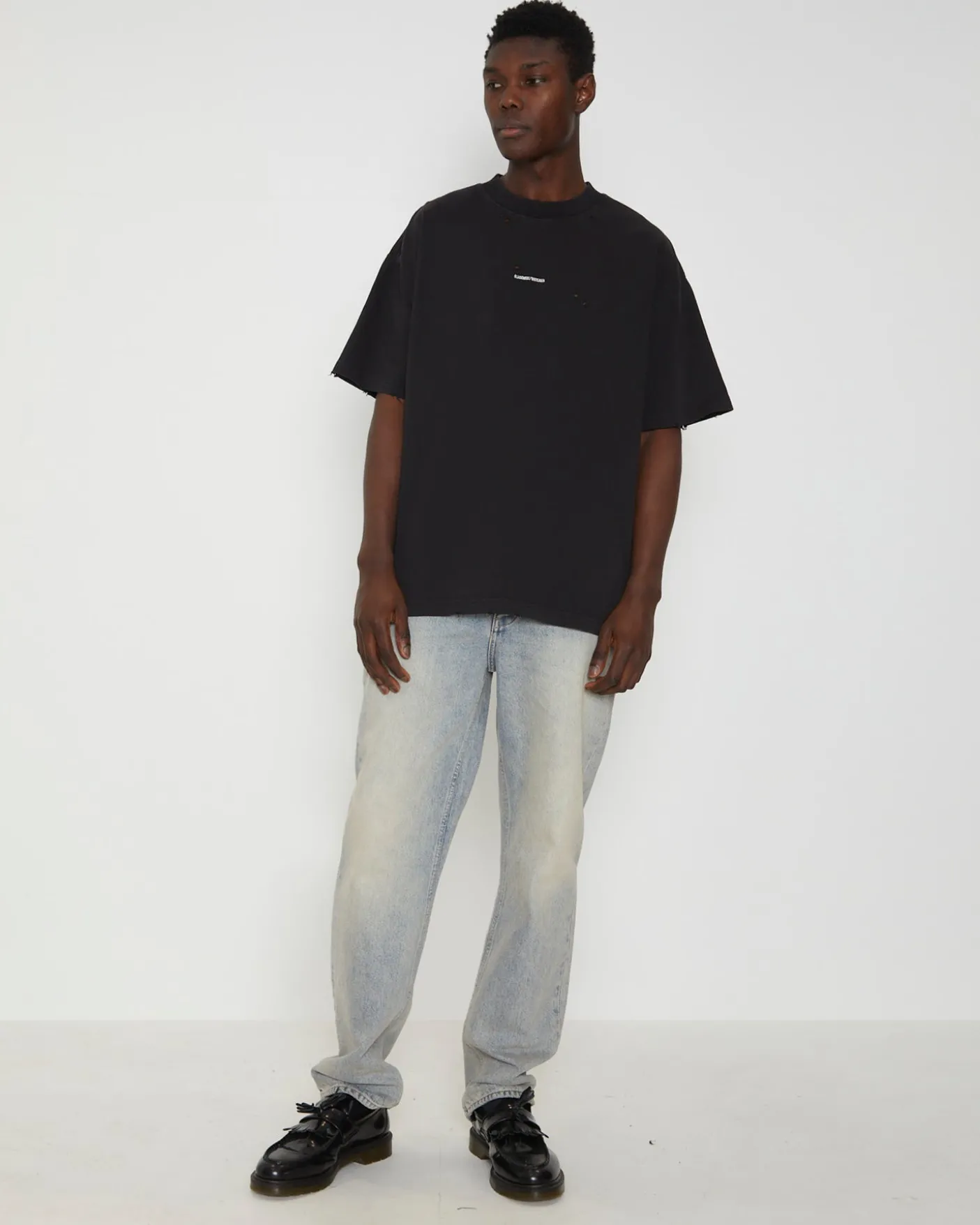 Distressed Logo Short Sleeve T-Shirt in Black
