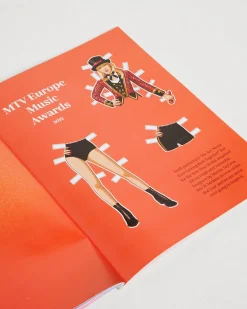 Dress Up Taylor Swift Book