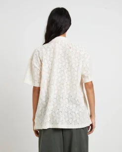 Fade Lace Short Sleeve Shirt in Cream