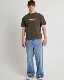 Gaze Cropped T-Shirt