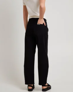 Gigi Barrel Jeans Forever Black