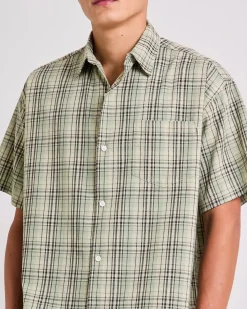 Ground Plaid Short Sleeve Shirt