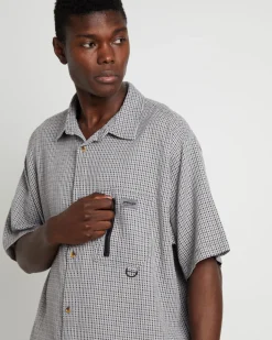 Hicker Short Sleeve Shirt in Charcoal