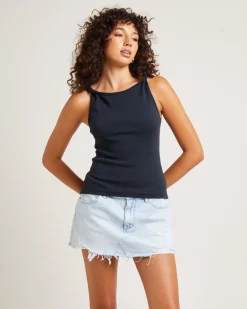 Jonesy Twist Top in Black