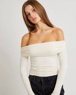Kia Cold Shoulder Ruch Top