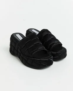 LA VOOM Satin Sandals in Black