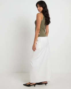 Lagoon Muscle Tank Top in Khaki