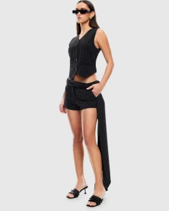 Leo Short