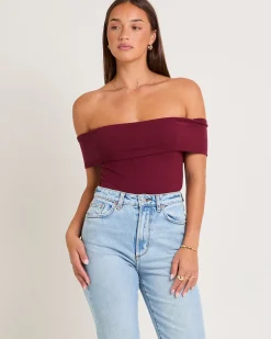 Lia Cold Shoulder Top