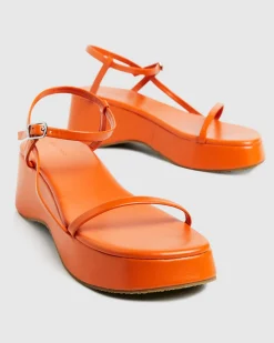 Lola Flatform