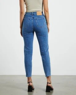 Lola Mom Jeans